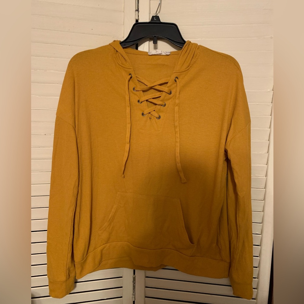Pullover hoodie